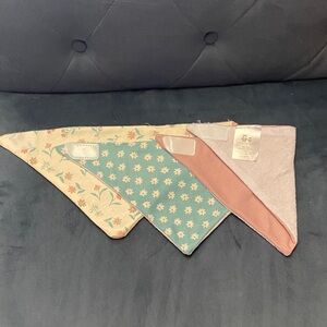 Floral and Solid Bandana bib drool bib Set